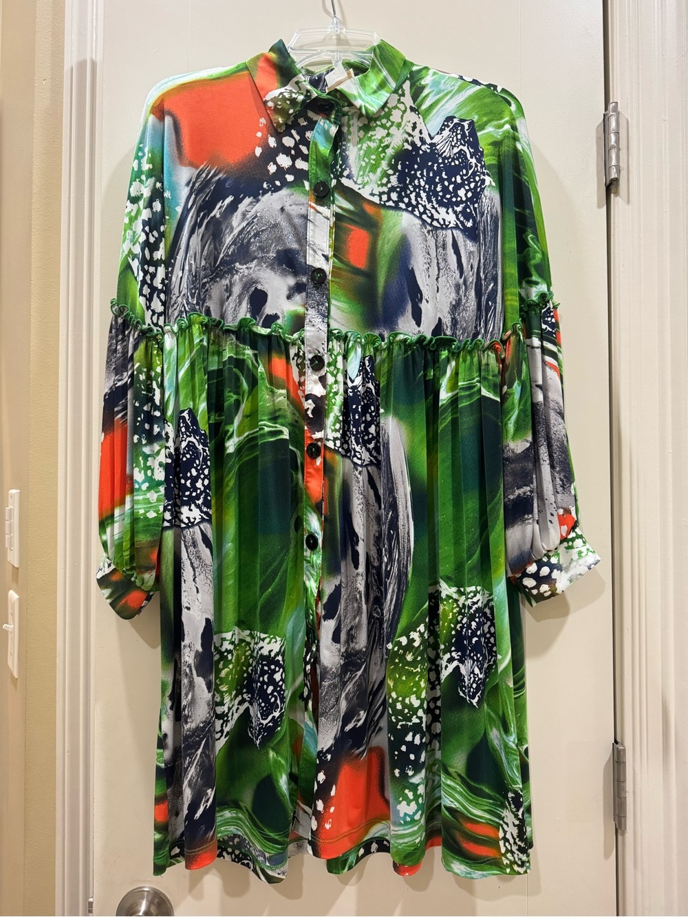Abstract Green Print Button-Front Women's Tunic